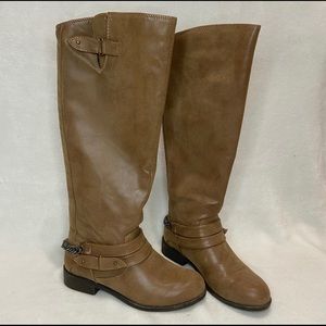 Madden Girl Caanyon Boots